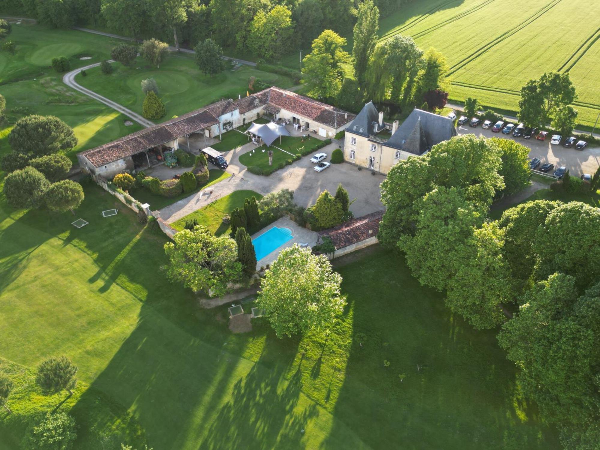 Chateau De La Vallade Saint-Porchaire Exterior photo